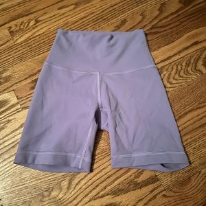 size 0 lululemon 4” wundertrain shorts